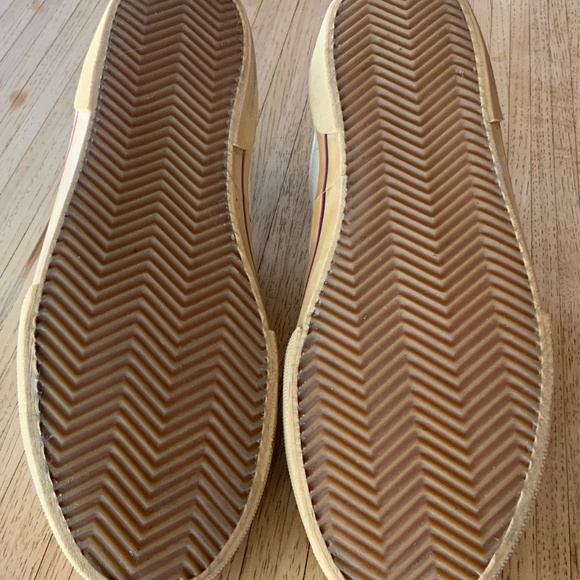 Authentic Golden Goose - *Just in time for the Holiday’s!* - Picture 7 of 9